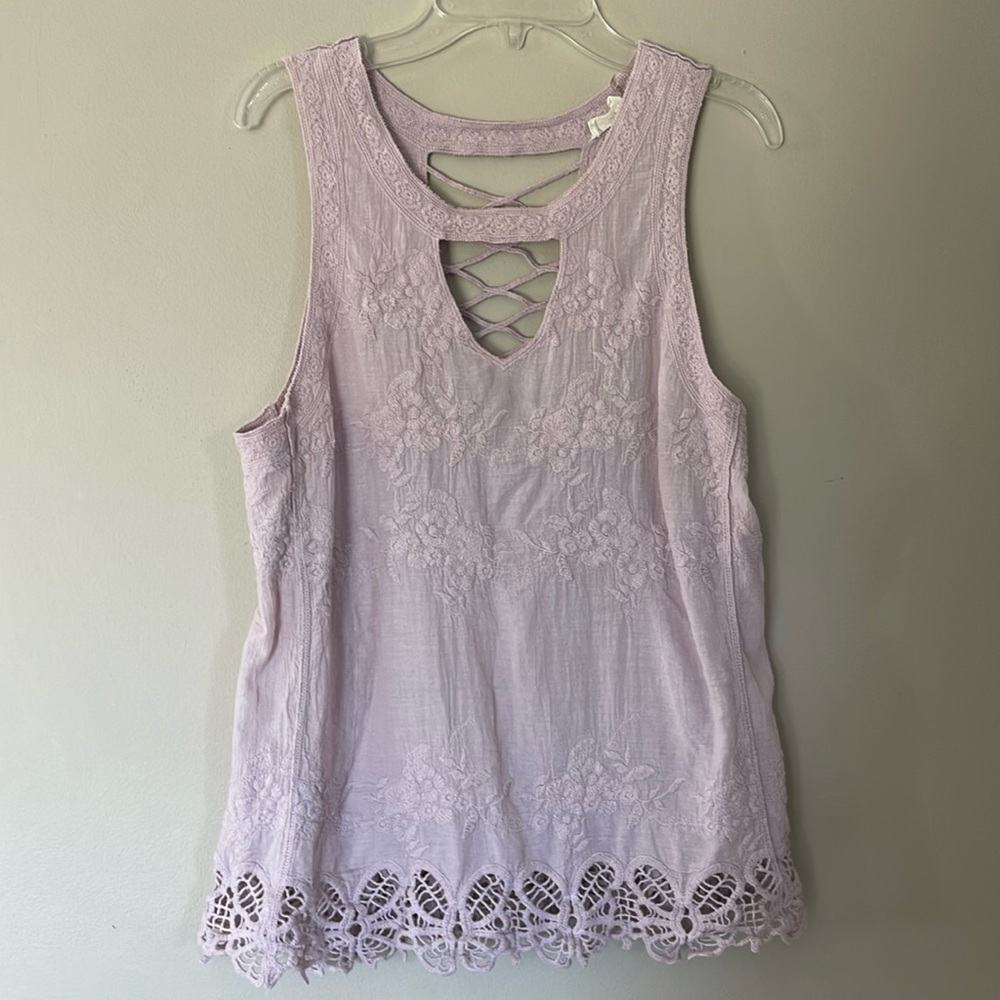 Pretty boutique top, size small